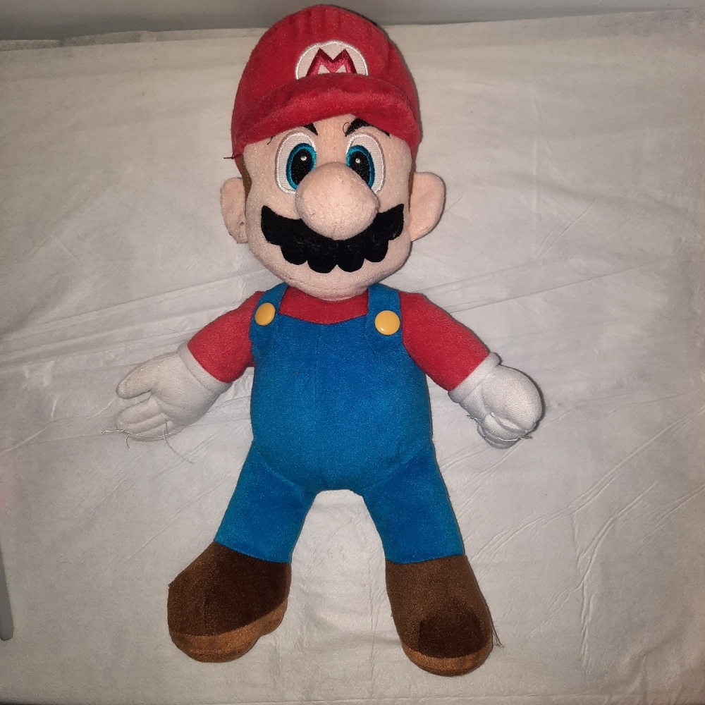 Super Mario 15in plush